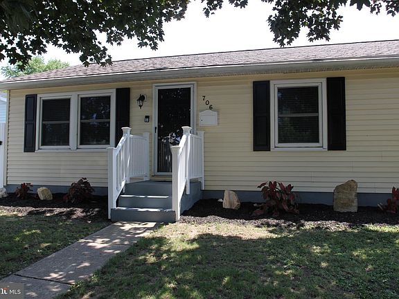 4th image of 706 Logan St