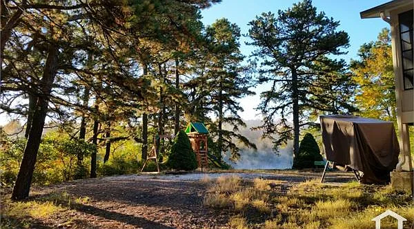 4 bed, 2200 sqft, $3,500 — Photo 3