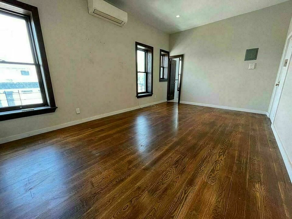 2nd image of 188 Sterling St #11