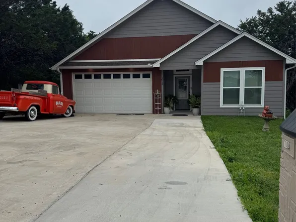 1014 Scenic Dr, Granbury, TX 76048