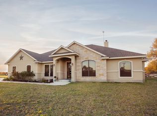 100 Vintage Run Dr, La Vernia, TX 78121