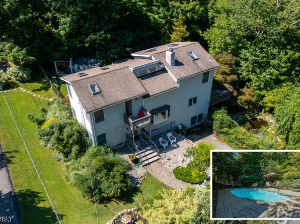 129 Hillside Rd, Vernon Twp., NJ 07422