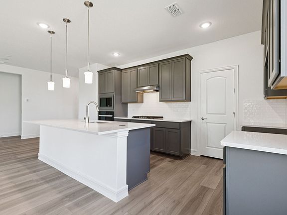 7th image of this home