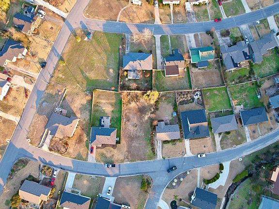 4th image of 2923 Youngwood Rd