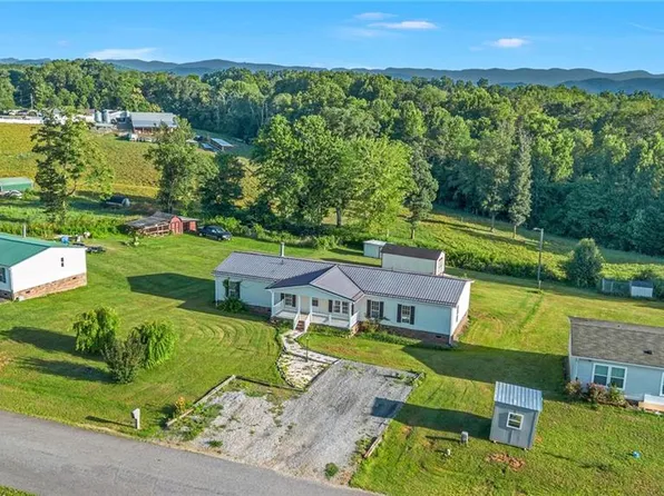 185 Mountain Dale Dr, North Wilkesboro, NC 28659