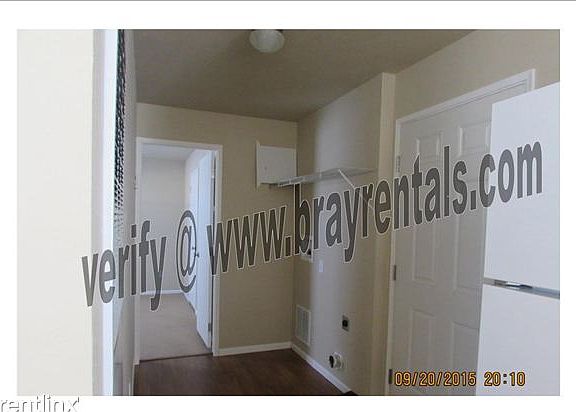 3064 Cardinal laundry area