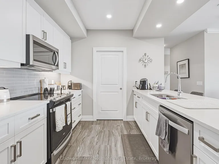 1880 Gordon St S #402 — Photo 10