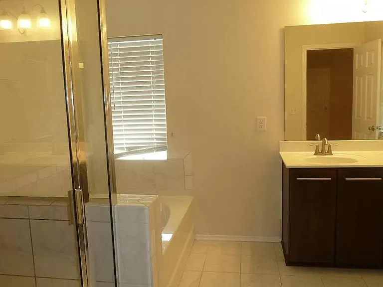 1737 Whirlaway Ct — Photo 8