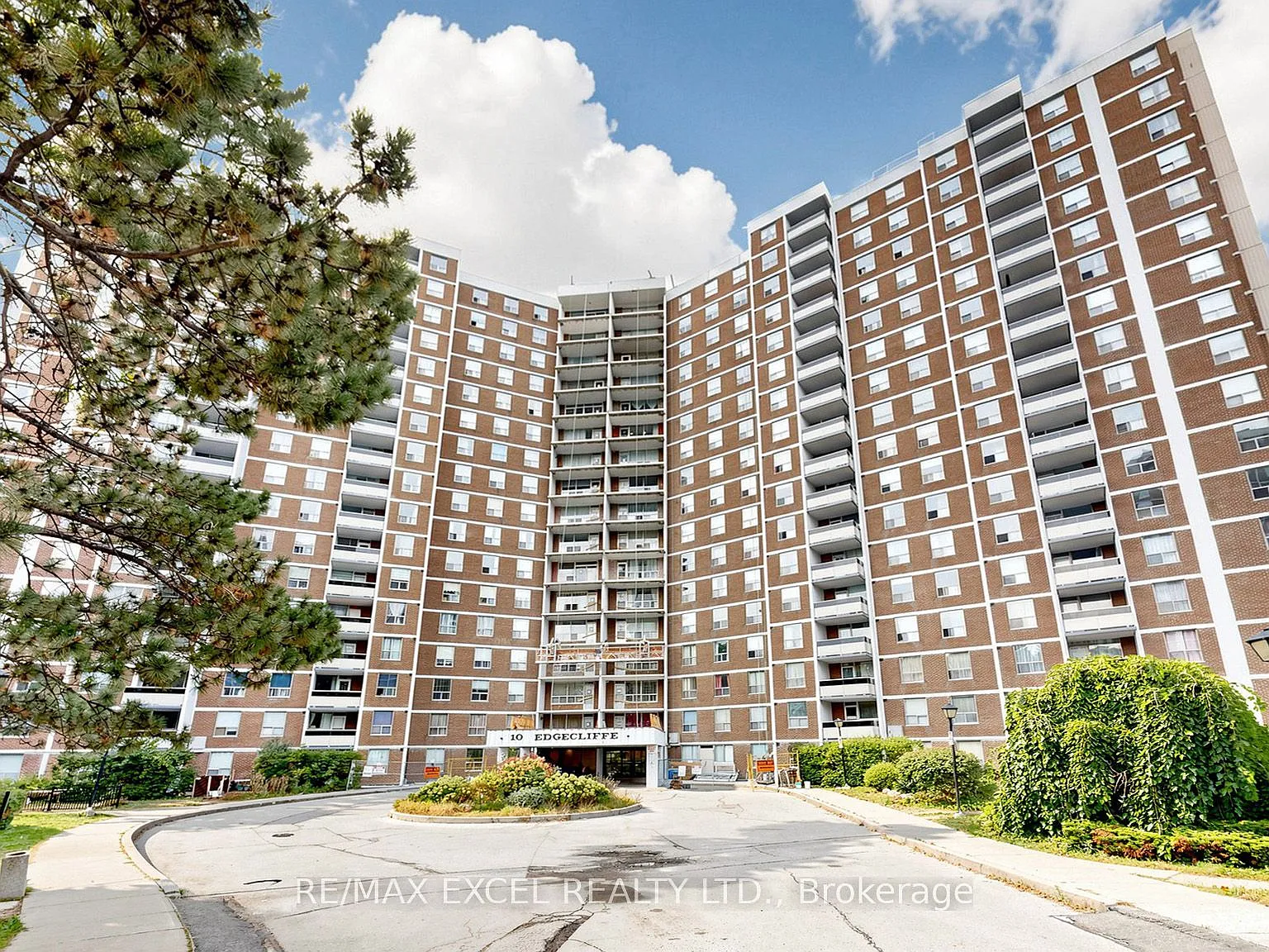 3 bed, $3,000 — Photo 2