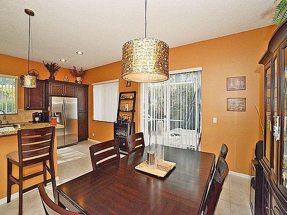 Home For Sale In Regency Lakes