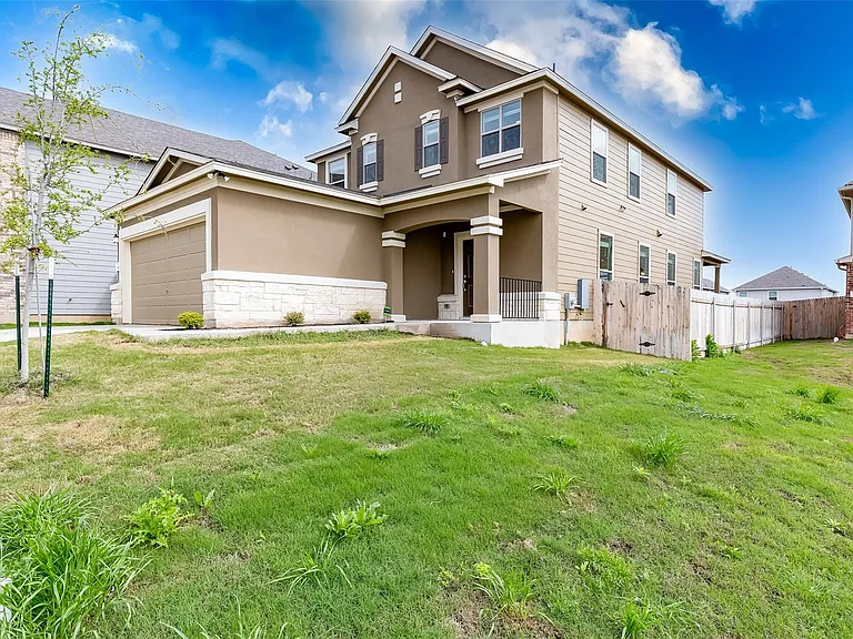 105 Clematis Ct — Photo 3