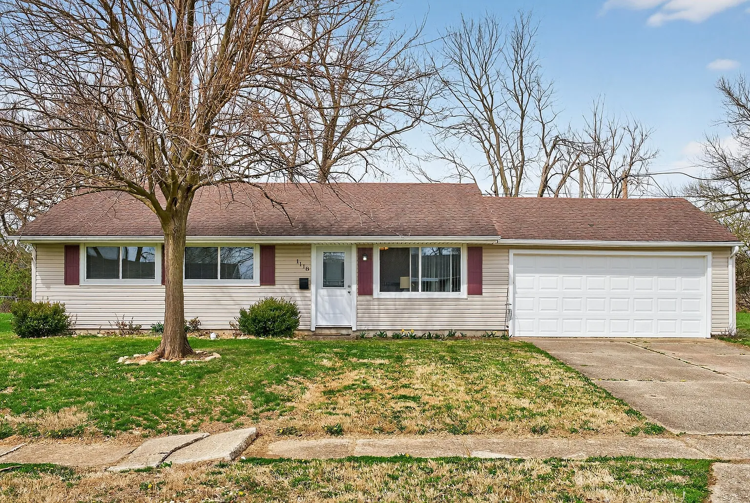 1118 Chalet Ave photo 1