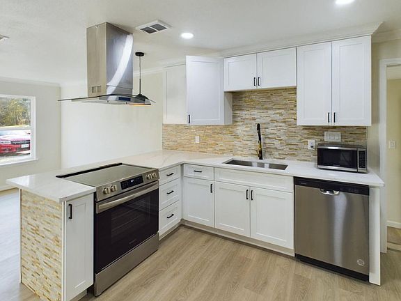4th image of 5260 Landry Ln