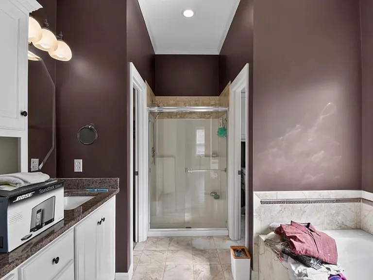 2509 SW 12th St — Photo 13