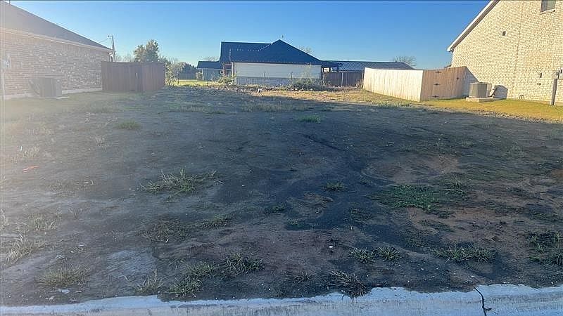 1st image of 1100 Caspian Ln