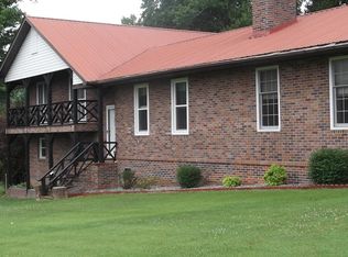 1641 Spray Rd, Newport, TN 37821