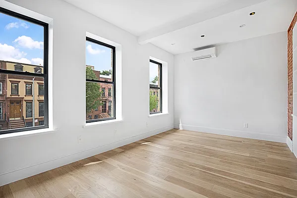 Rented by Compass | media 10