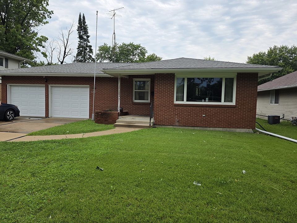 1st image of 2207 16th Ave