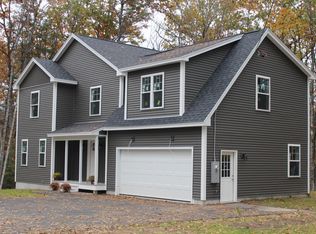 8 Memory Ln, New Gloucester, ME 04260