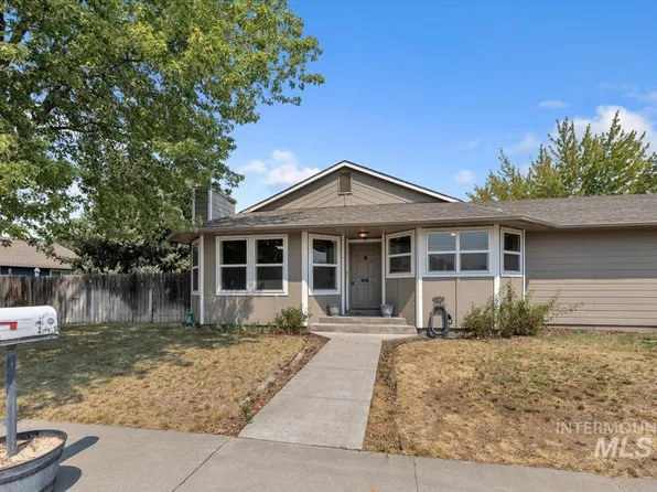 140 W 15 N, Mountain Home, ID 83647