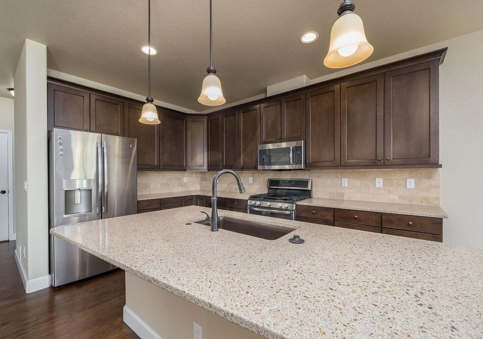 Stunning 4 Bedroom Patio Home in Flying Horse — Photo 3