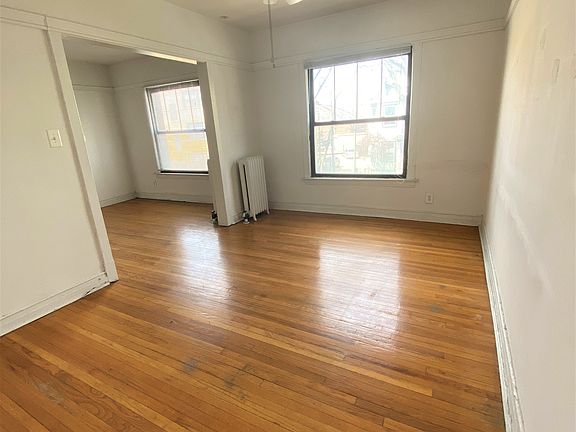 4th image of 1857 W Berenice Ave #2