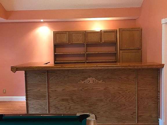 SINK & FRIDGE IN BAR AREA