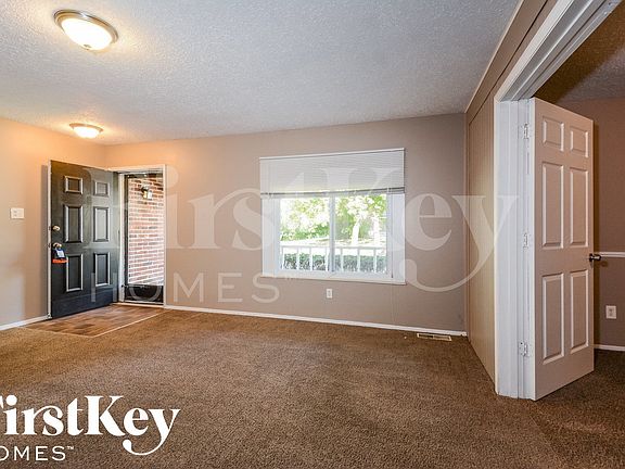 3rd image of 6176 Silver Fox Dr