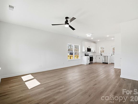 3rd image of 214 Gribble Rd