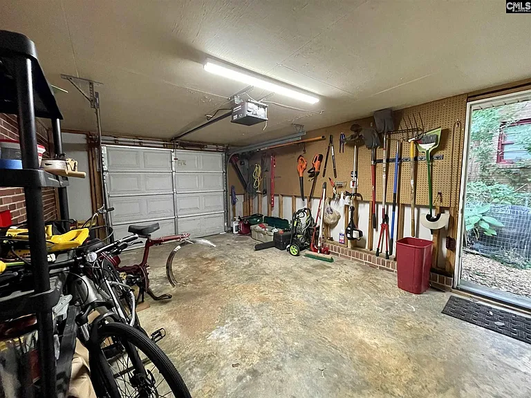 1522 Bradley Dr — Photo 21
