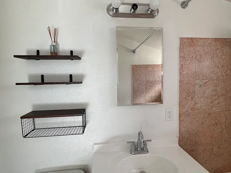 1014 S 57th St #B — Photo 6