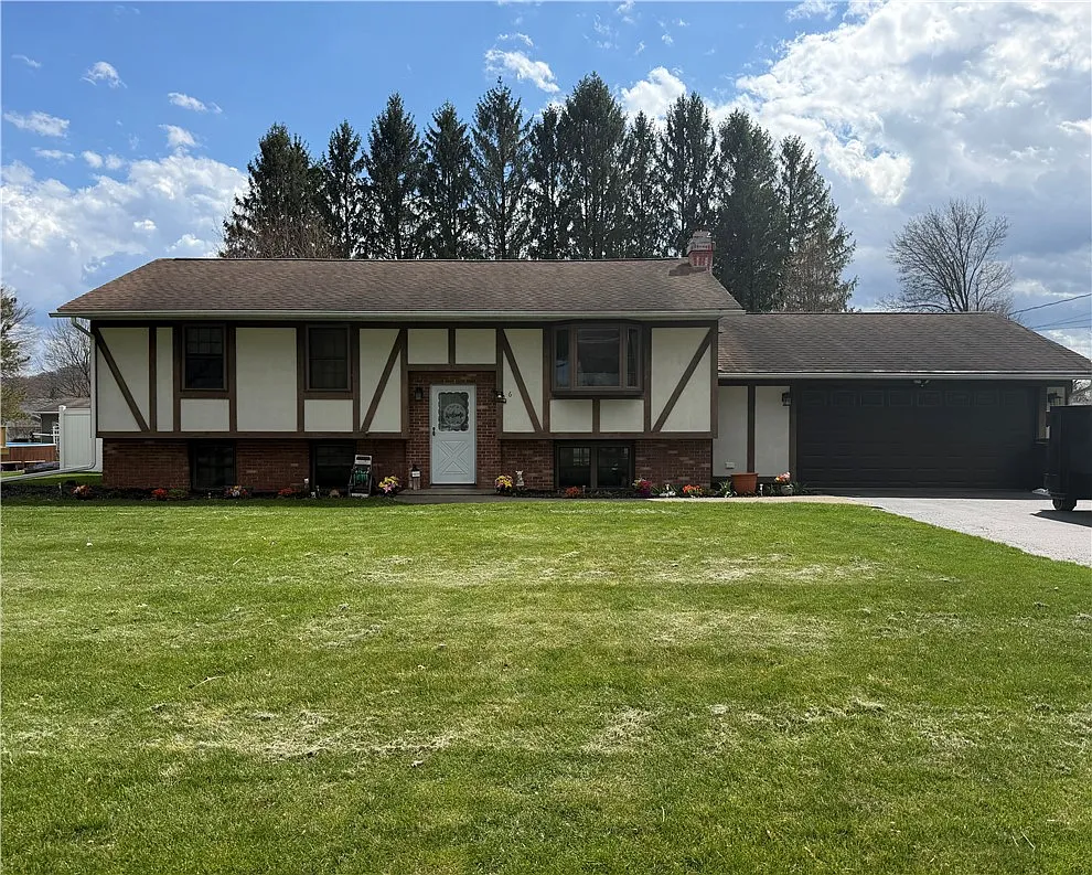 6 Red Wing Ln photo 1