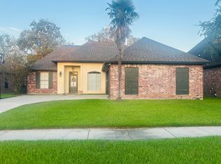 18317 Three Bars Dr, Baton Rouge, LA 70817