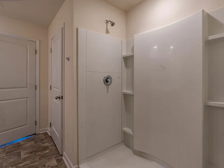 2915 Southbridge Rd — Photo 16