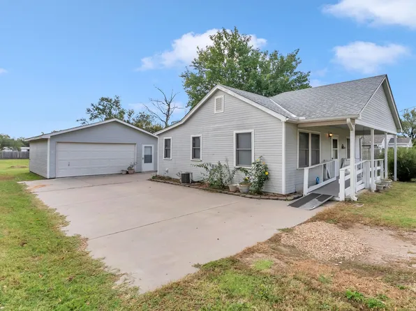 6134 S Seneca St, Wichita, KS 67217