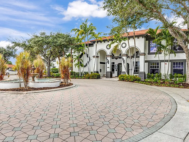 7925 Preserve Cir #328 — Photo 30