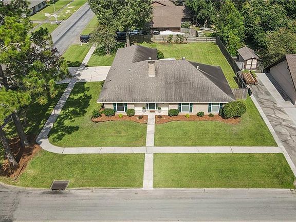 3rd image of 1296 Sarah Ave