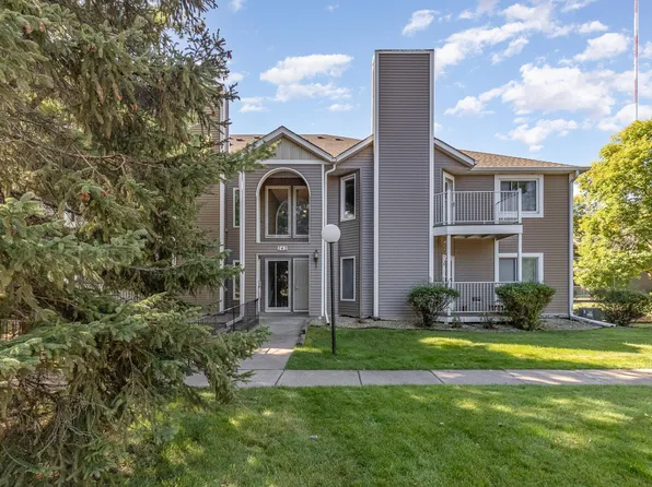 742 County Road F W #1009, Shoreview, MN 55126