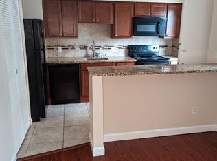 5574 Pershing Ave APT 12, Saint Louis, MO 63112