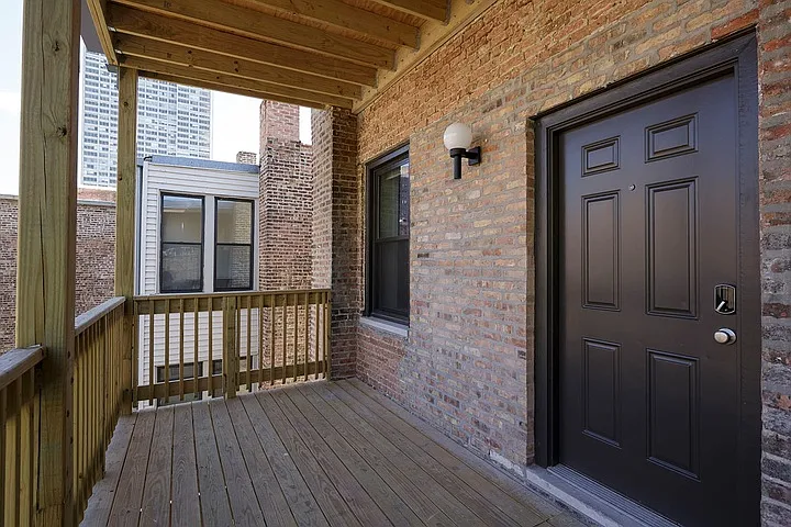 5487-5491 S. Hyde Park Boulevard — Photo 32