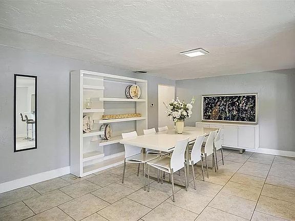 5th image of 2026-1 Cocoanut Ave