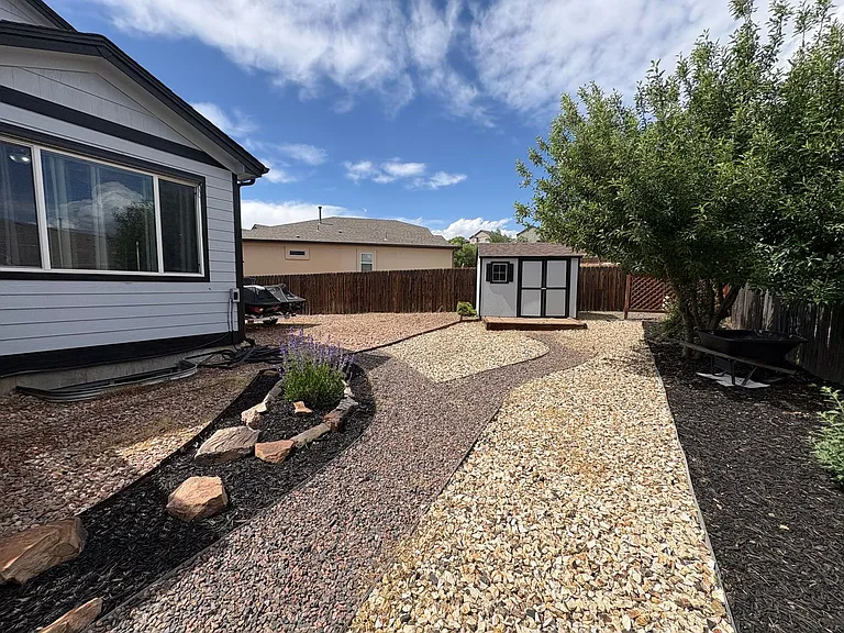7961 Cairn Ct — Photo 22