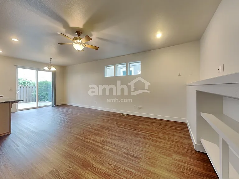 1318 SW 176th Ter — Photo 6