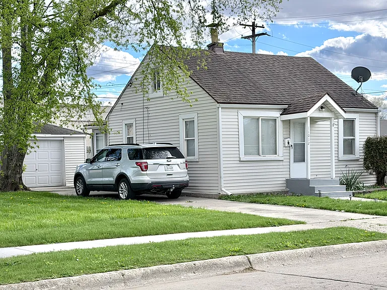 11012 Paige Ave — Photo 16