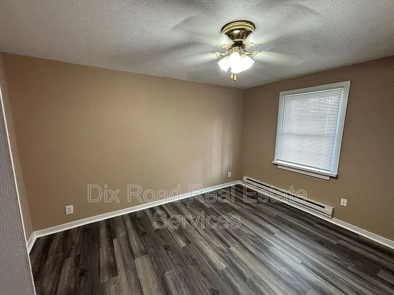 829 Maple Ave #2 — Photo 9
