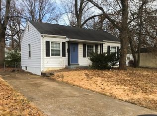 253 Estridge Rd, Saint Louis, MO 63137