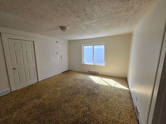 5th image of 95 Hollister St