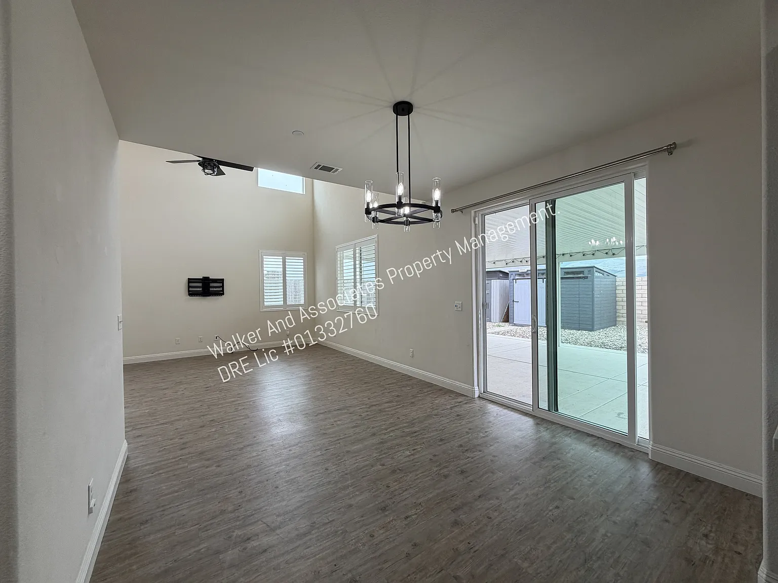 327 Las Flores Drive - 1 — Photo 4