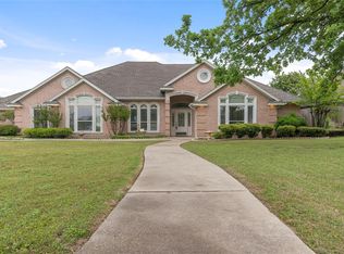 809 Thames Ct, Crowley, TX 76036