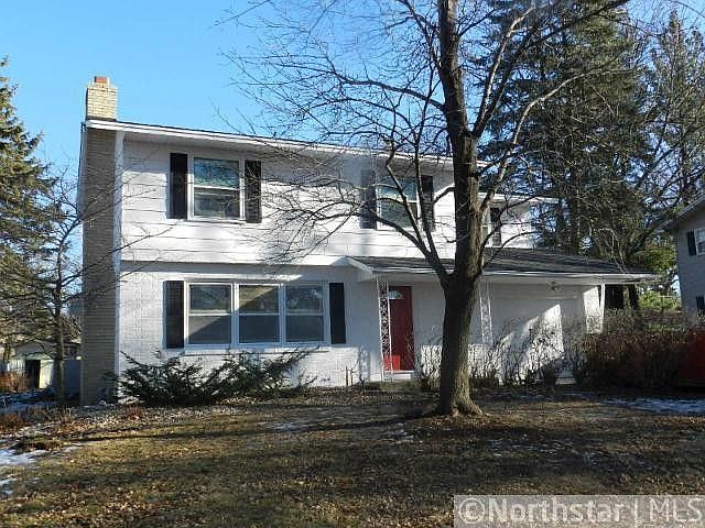 1st image of 2674 2nd St N
